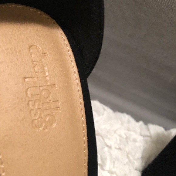 Heels - Picture 3 of 8